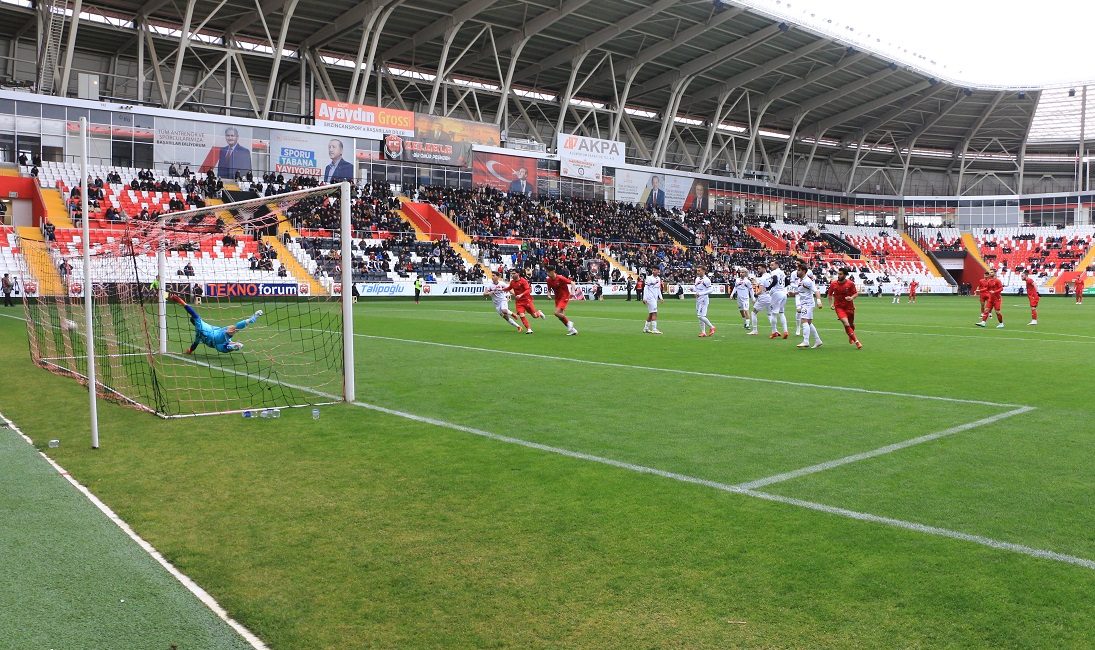 TFF 2. Lig Kırmızı gurup 20. Hafta mücadelesinde kendi sahasında