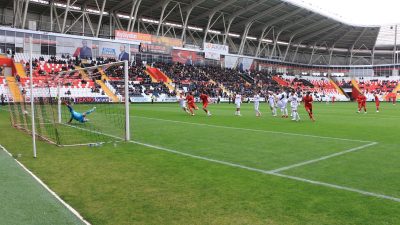 TFF 2. Lig Kırmızı gurup 20. Hafta mücadelesinde kendi sahasında