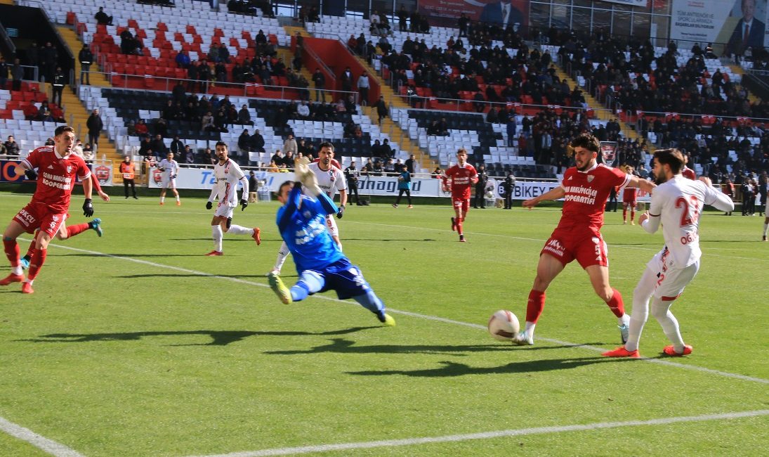 TFF 2. Lig Kırmızı gurup 22. Hafta mücadelesinde sahasında konuk