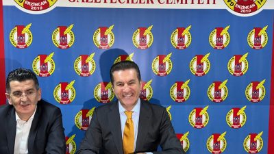 Erzincan Gazeteciler cemiyetini ziyaret eden Cumhuriyet Halk Partisi Erzincan Mustafa