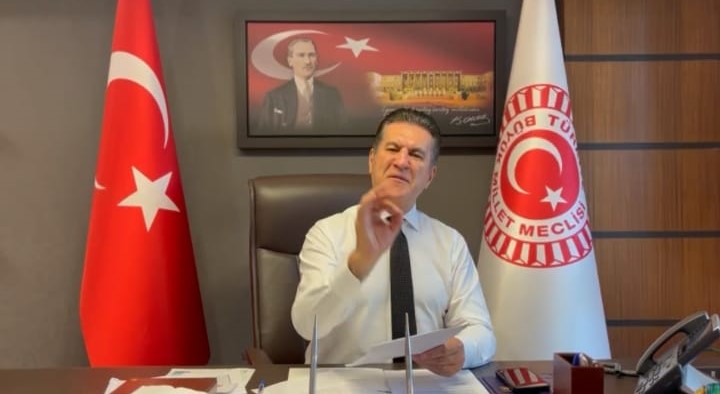 CHP Erzincan Milletvekili Mustafa Sarıgül, Erzincan'ın İliç ilçesinde faaliyet gösteren