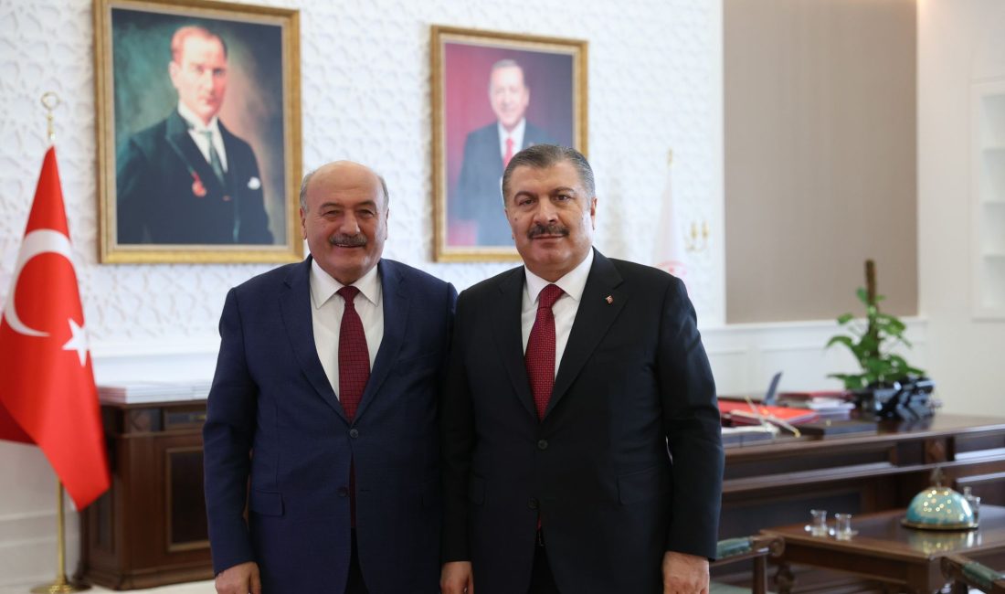 AK Parti Erzincan Milletvekili Süleyman Karaman, Sağlık Bakanı Fahrettin Kocayı