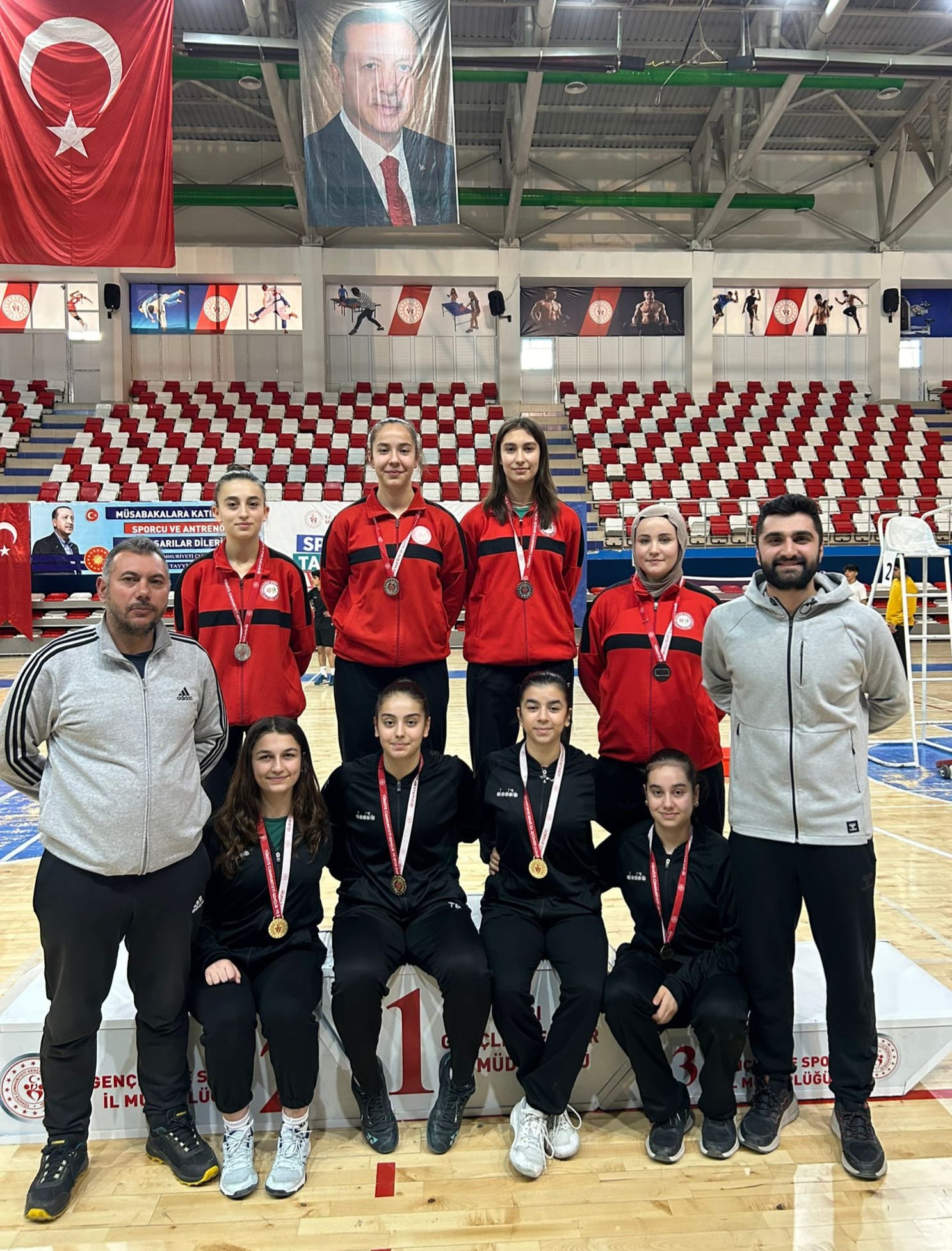 2023-2024 Eğitim Öğretim dönemi okul sporları liseli gençler badminton şampiyonasında