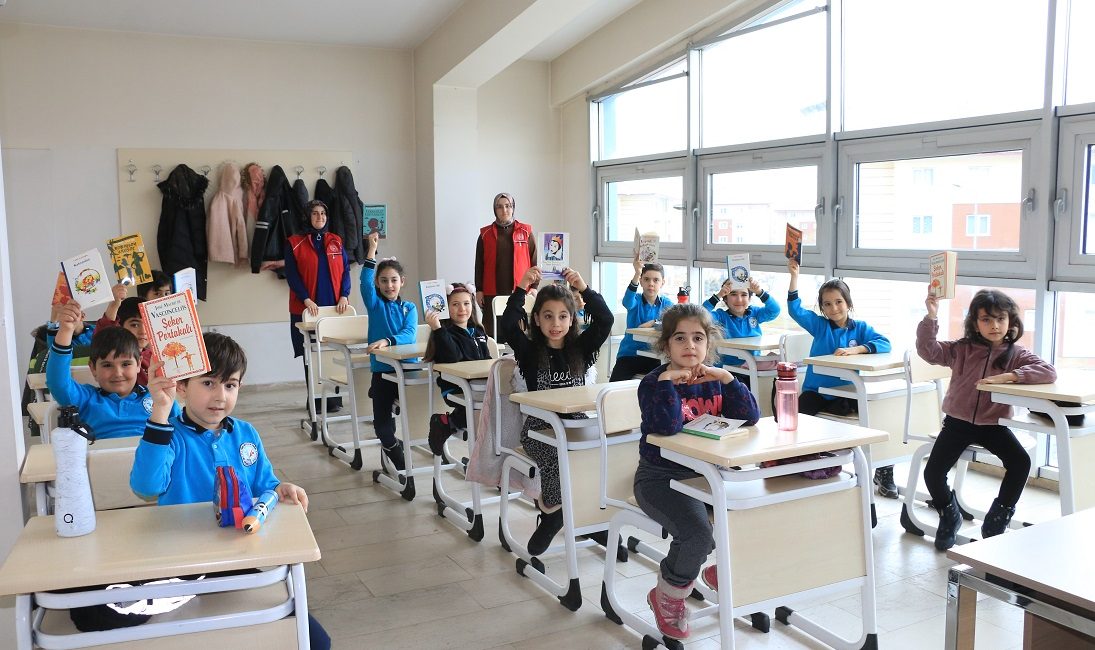 Erzincan Gençlik Merkezinde farklı yaş gurupları için oluşturulan “Kitap Okuma