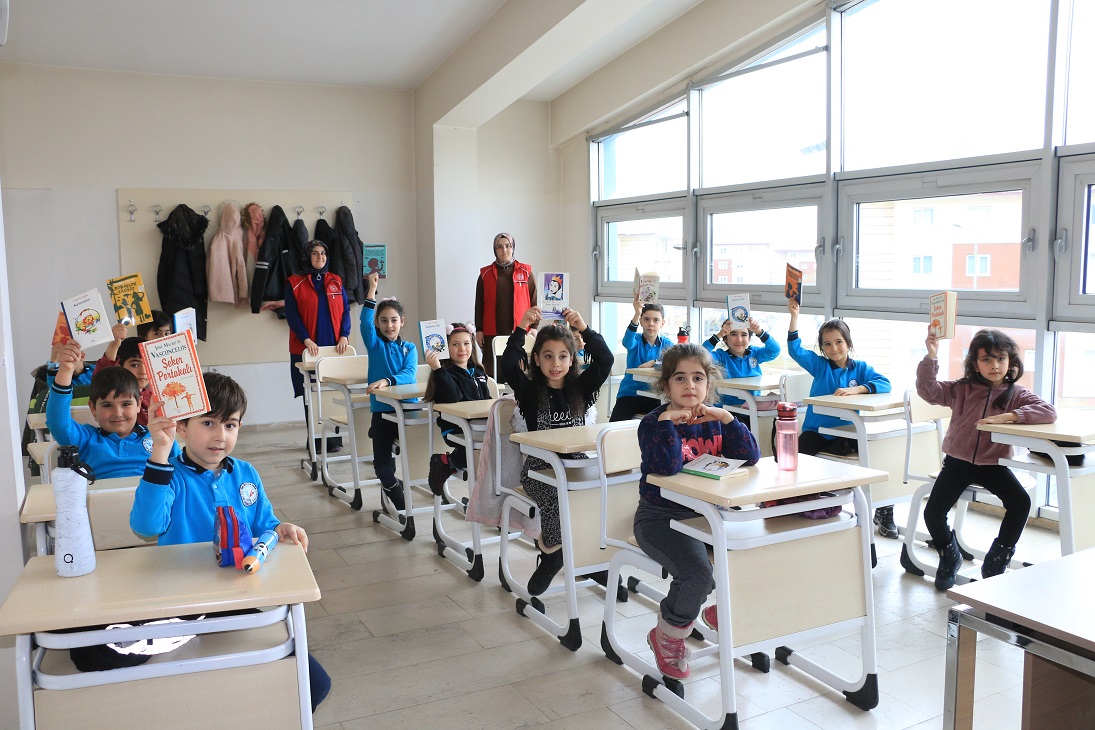 Erzincan Gençlik Merkezinde farklı yaş gurupları için oluşturulan “Kitap Okuma