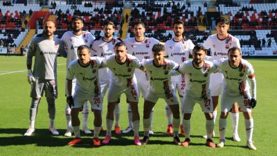 TFF 2. Lig Kırmızı Grupta play off mücadelesi veren ve