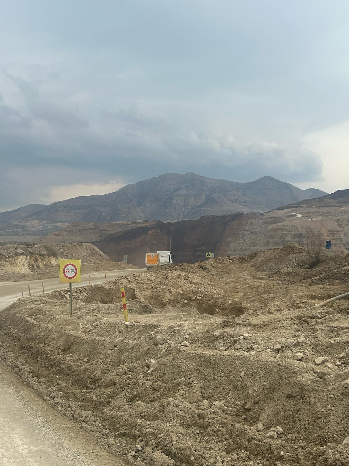 Erzincan İliç İlçesinde dün öğlen saatlerinde bir maden ocağında meydana