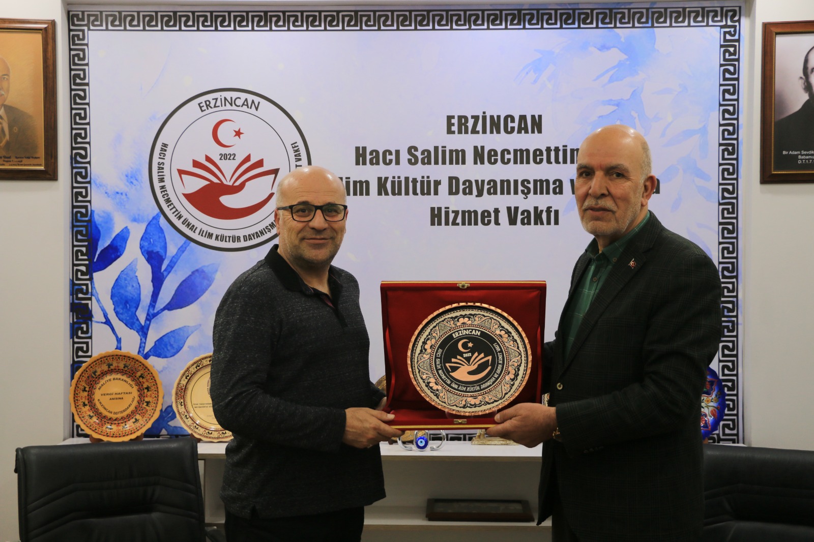 Hizmetini aralıksız olarak sürdüren Erzincan Hacı Salim Necmettin Ünal İlim