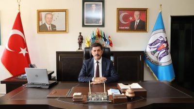 Erzincan Belediye Başkanı Bekir Aksun 6 Şubat 2023 tarihinde Kahramanmaraş