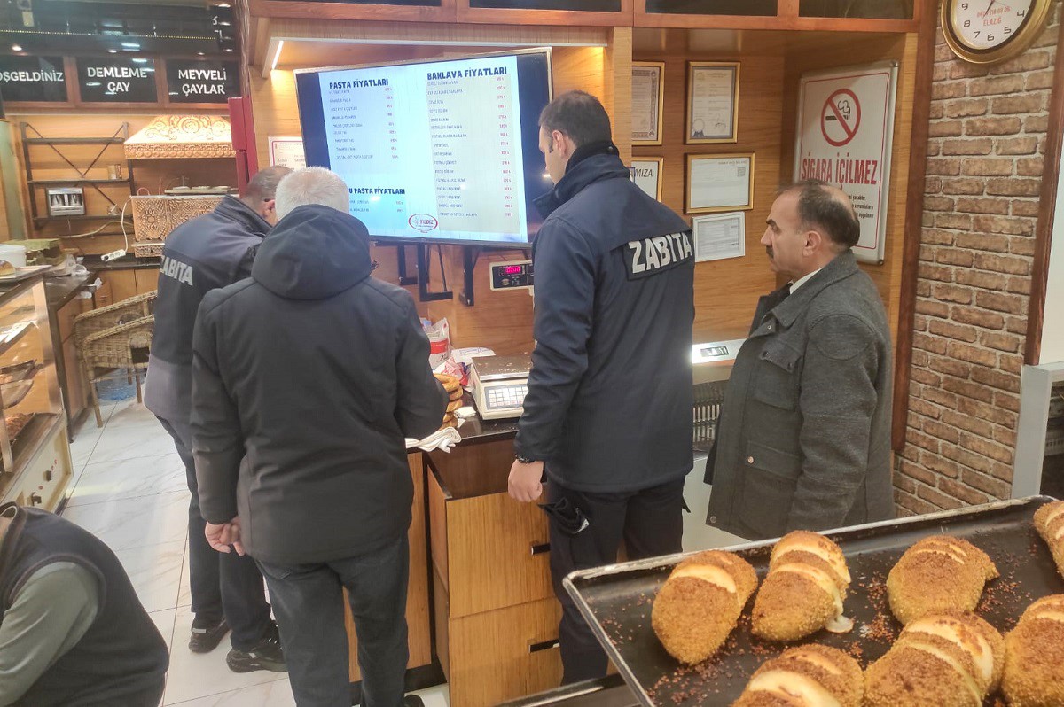 Erzincan Belediyesi Zabıta Müdürlüğü tarafından Simit, Poğaça, Börek vb. gibi