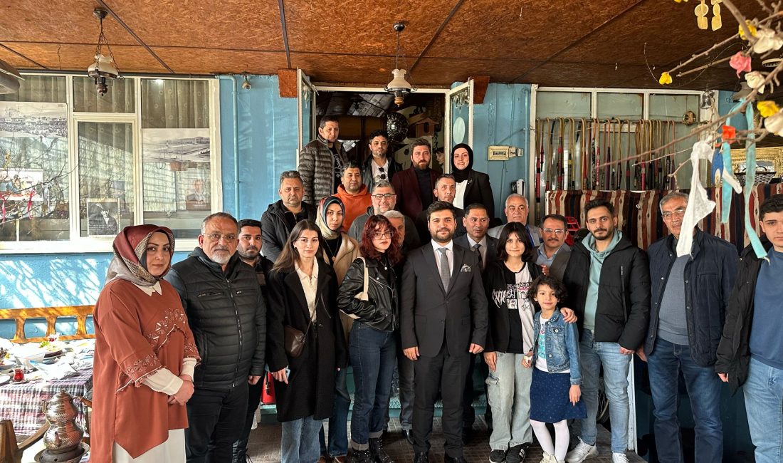 Erzincan Basını ile bir araya gelen DEVA Partisi Erzincan Belediye