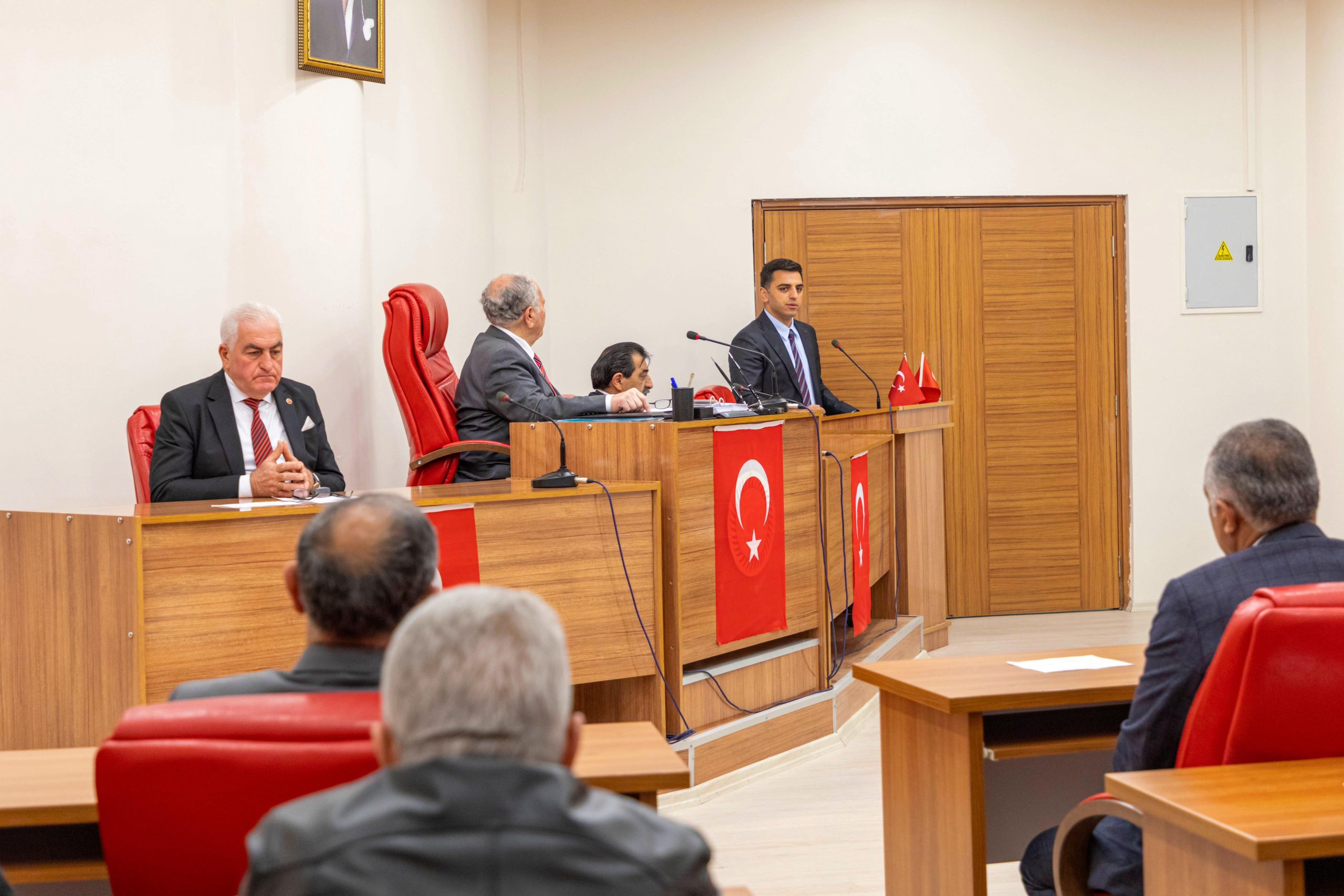 Genel Meclis Toplantı Salonu'nda, 2024 yılının Mart ayının son haftasında,