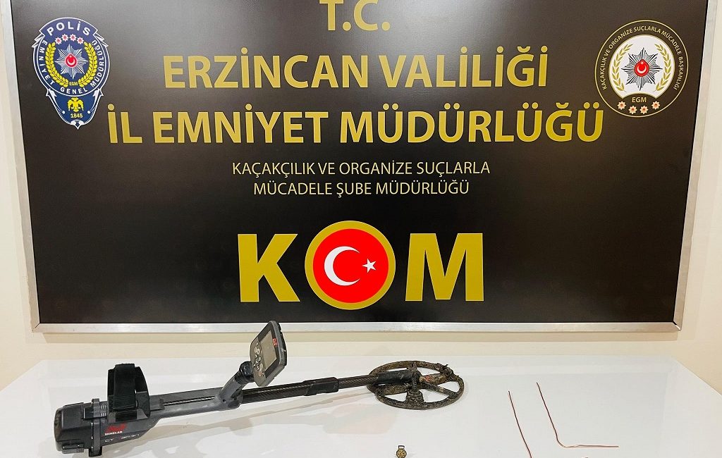 Tarihi eser kaçakçılığı yapan şahıslara yönelik Erzincan polisi tarafından yapılan