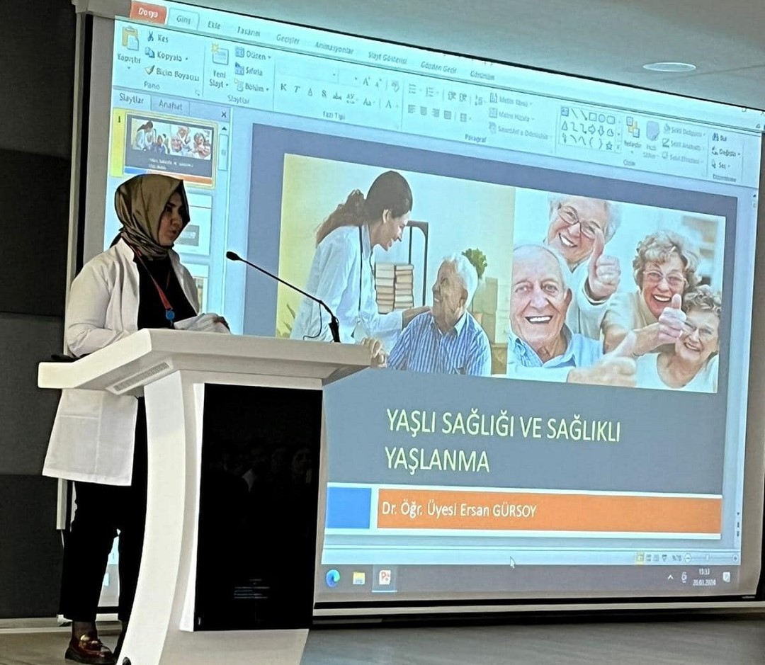 Yaşlı hasta ve yakınlarına “Yaşlı Sağlığı ve Sağlıklı Yaşlanma Eğitimi” verildi