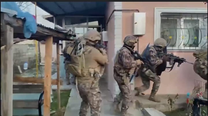 Mahzen-9 operasyonu kapsamında Erzincan polisince gerçekleştirilen operasyonda Örgüt lideri ile