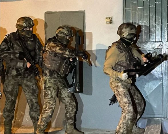 İçişleri Bakanı Ali Yerlikaya, "68 ilde Ruhsatsız Silah Taşıyan Şahıslara