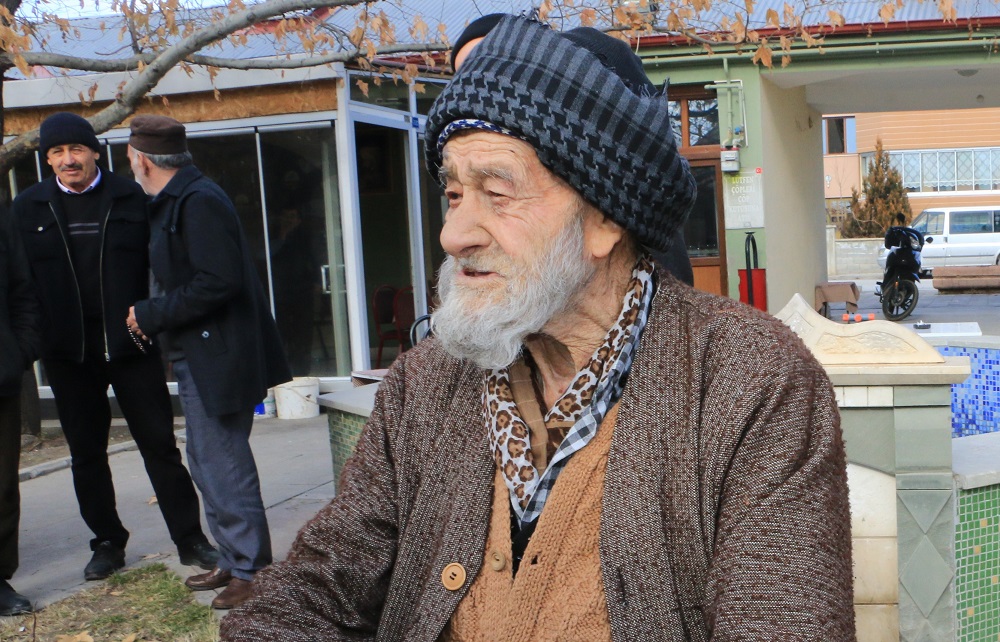 Yaşlı nüfus olarak kabul edilen 65 ve daha yukarı yaştaki
