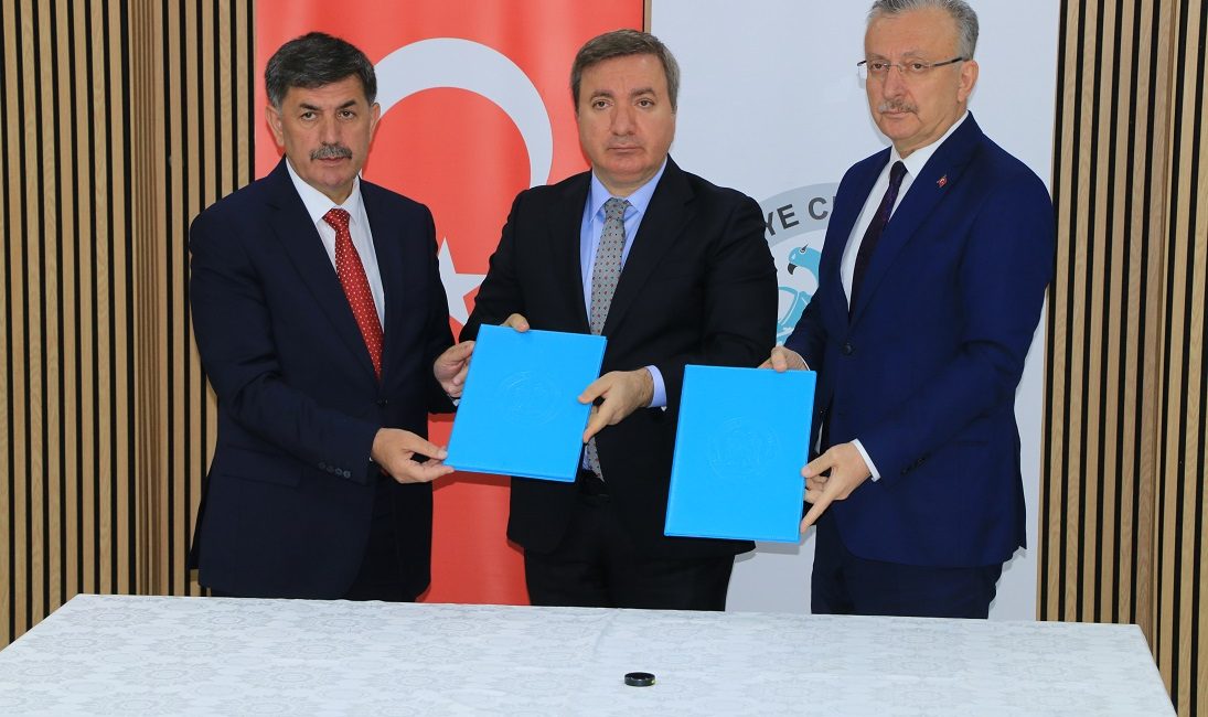 Erzincan Valiliği himayelerinde Erzincan Belediyesi ve Erzincan Binali Yıldırım Üniversitesi