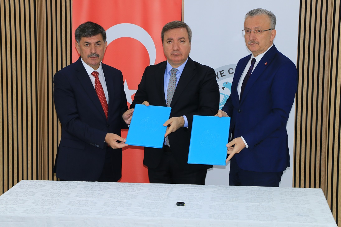 Erzincan Valiliği himayelerinde Erzincan Belediyesi ve Erzincan Binali Yıldırım Üniversitesi