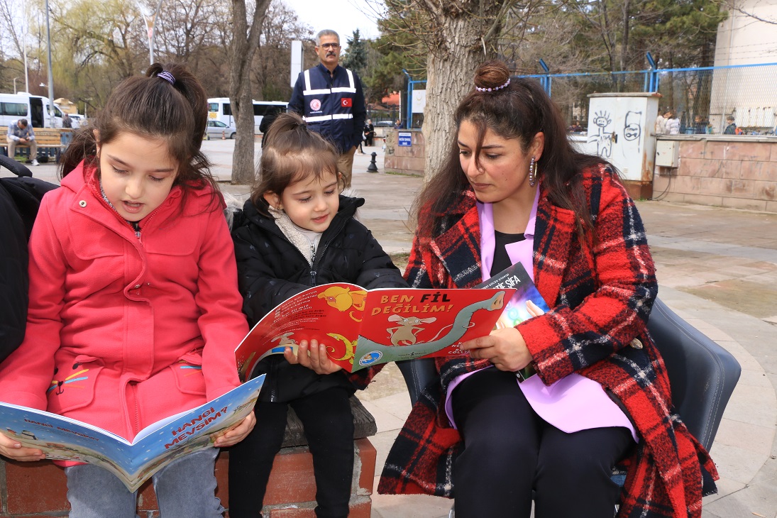 Erzincan kitap okumayı seviyor