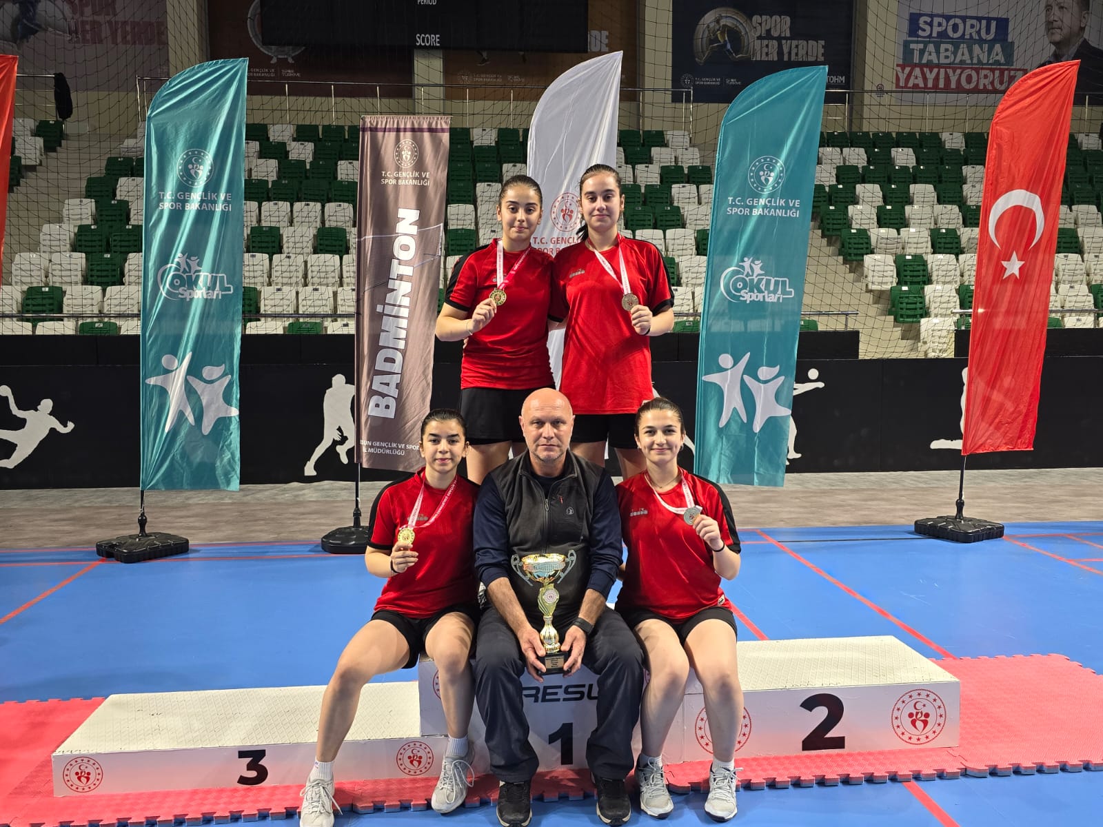 Badmintonda milli takıma en fazla oyuncu veren il olan Erzincan,