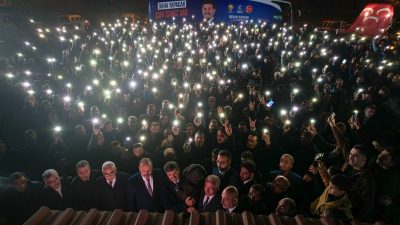 Erzincan Belediye Başkanı Bekir Aksun evini yeniden yapmak isteyen hak