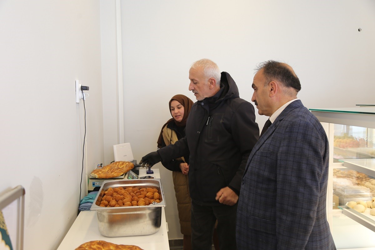 Erzincan Belediyesi Zabıta Müdürlüğü ekipleri düzenli olarak gerçekleştirdiği denetimlerine, Ramazan