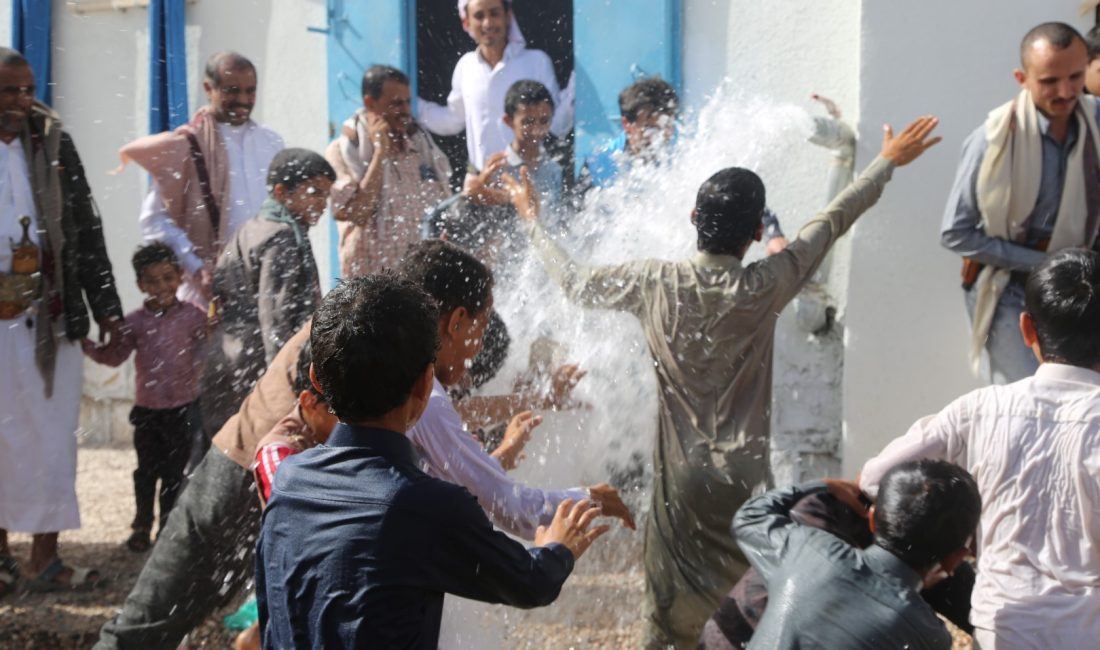 TDV’nin Yemen’de açtığı su kuyusu ve vakıf çeşmesinden 34 bin kişi istifade edecek