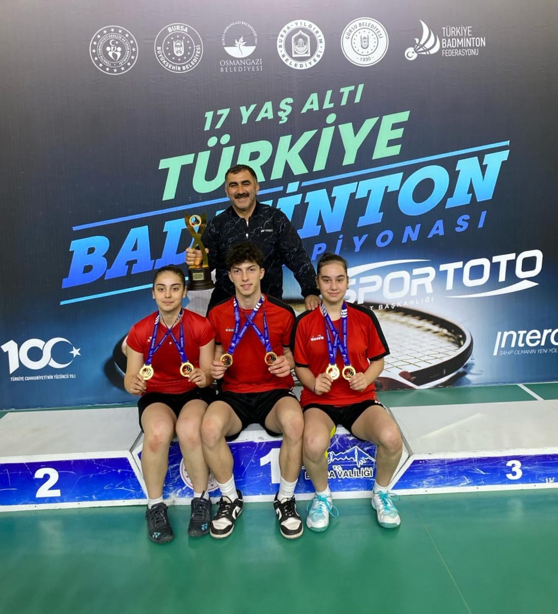 Erzincanlı Badmintoncular, 17 Yaş Altı Türkiye Badminton Şampiyonası'nda muhteşem bir