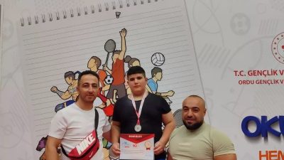 17-20 Nisan 2024 tarihleri arasında düzenlenen müsabakalarda Erzincanlı Halterci Kerem