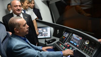 2024 yılında 3 seçim olduğunu ve artık 4 yıl boyunca