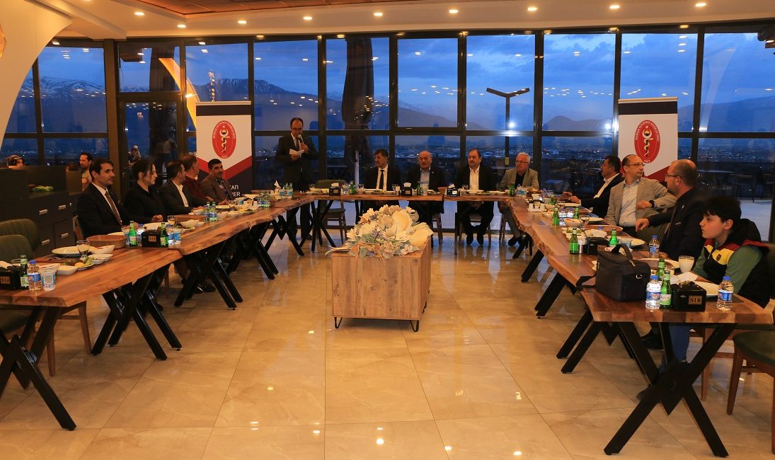 27 Nisan Dünya Veteriner Hekimler Günü dolayısıyla Erzincan veteriner hekimler,