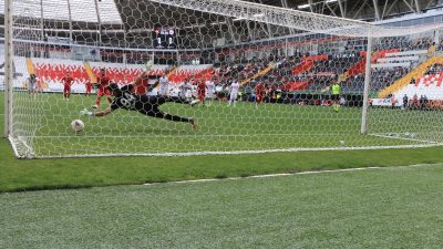 TFF Kırmızı gurup 32’nci hafta mücadelesinde kendi sahasında konuk ettiği