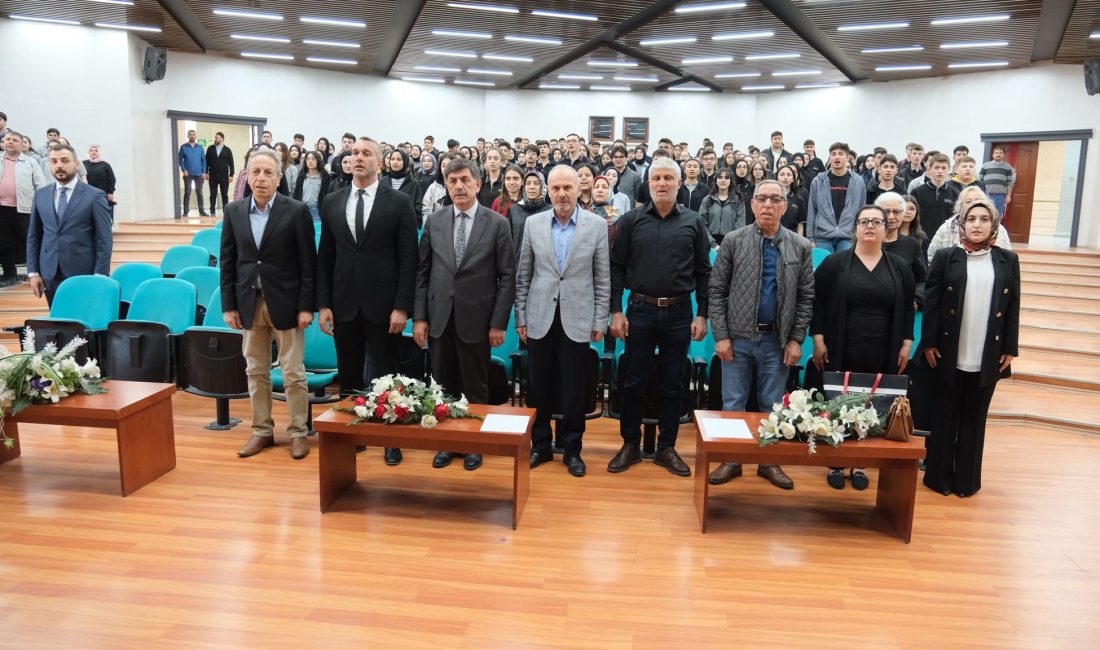 Erzincan’da öğrencilere yönelik “Yazılım Mühendisliği” üzerine program düzenlendi