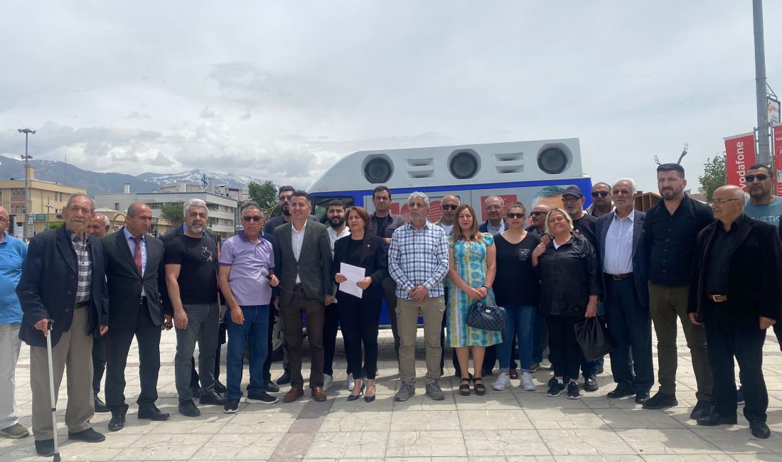 CHP Erzincan İl Başkanlığınca Erzincan Dörtyol meydanında 26 Mayıs 2024