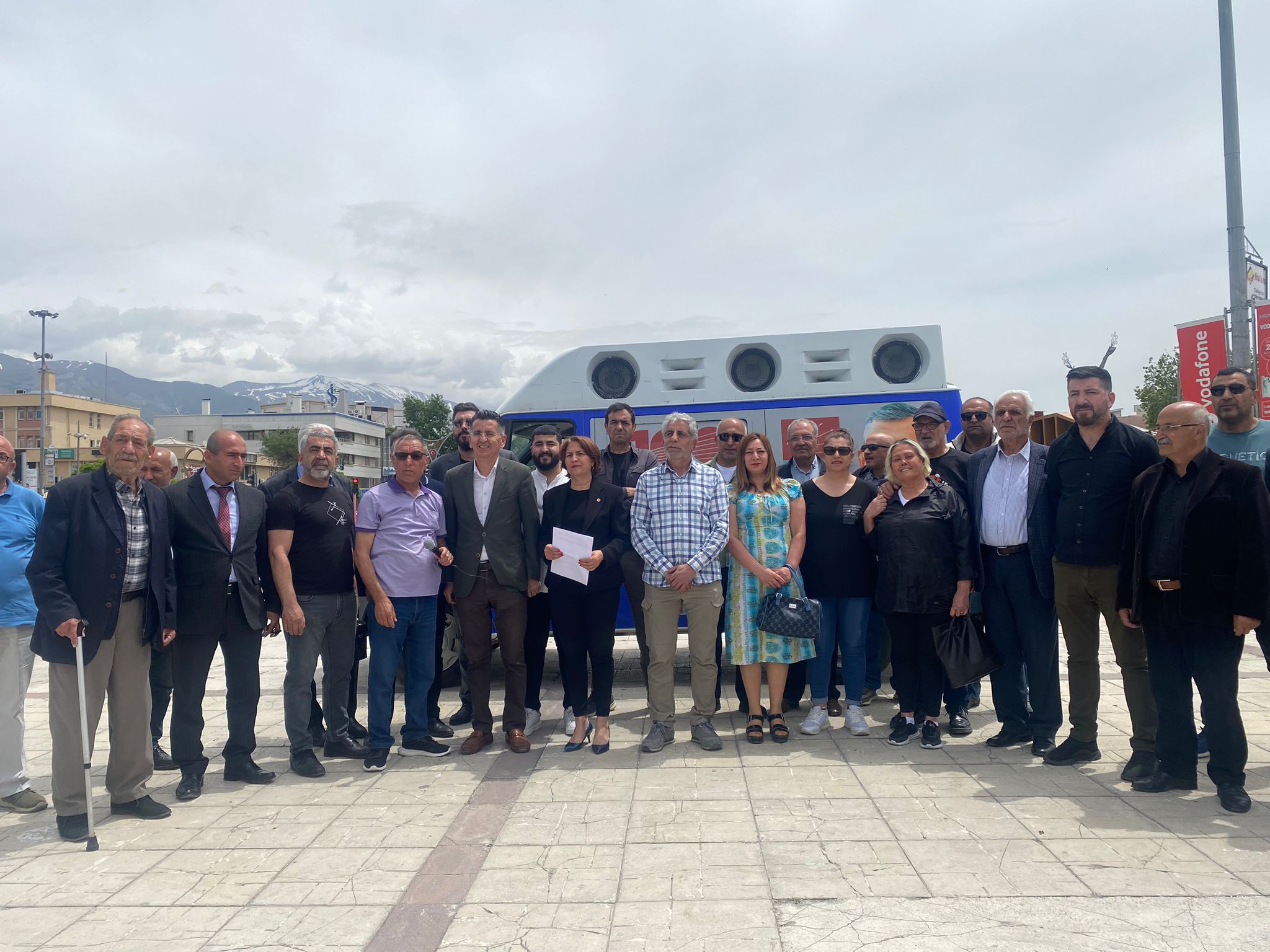 CHP Erzincan İl Başkanlığınca Erzincan Dörtyol meydanında 26 Mayıs 2024