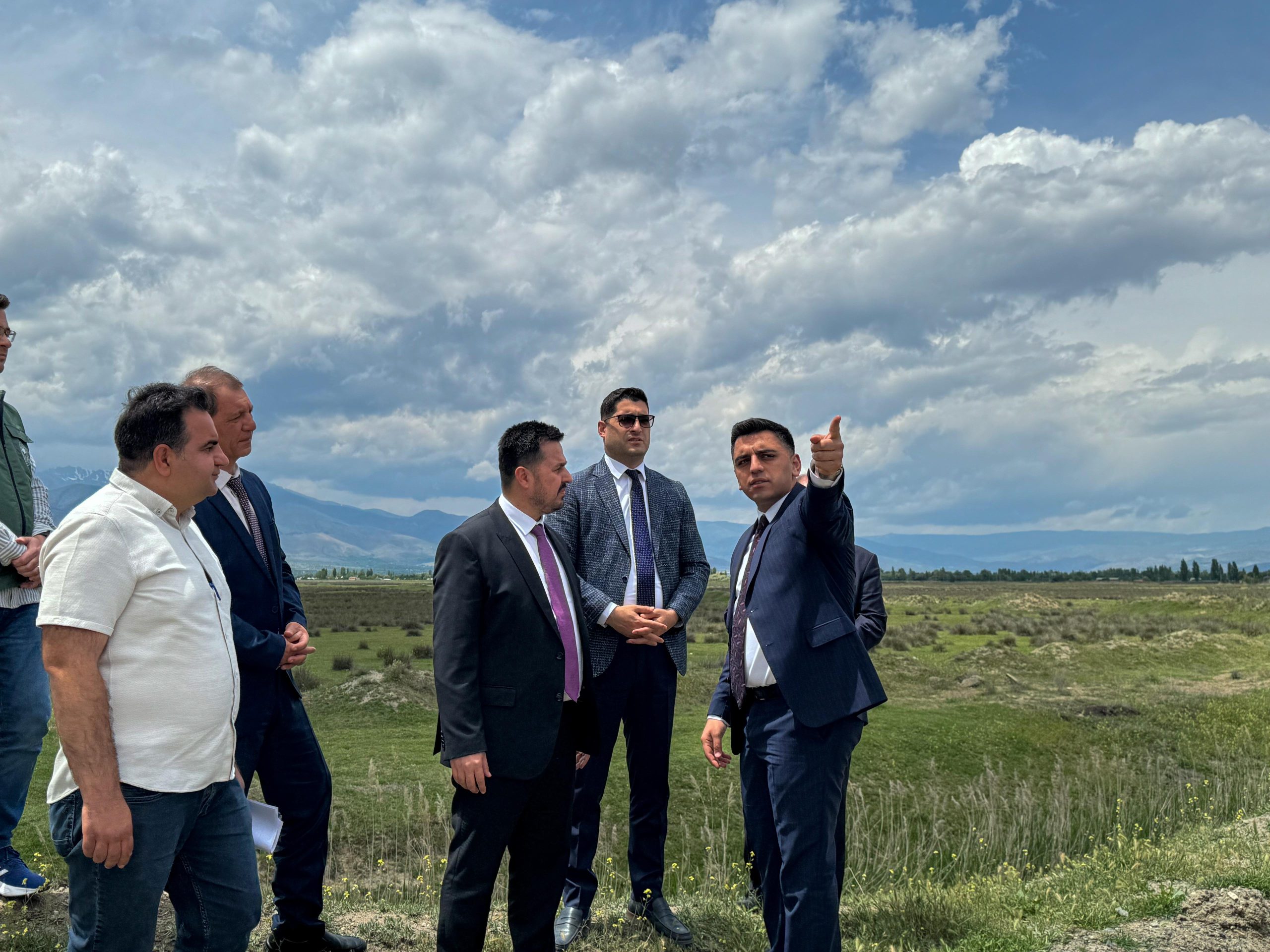 Erzincan'da ki yatırımları yerinde incelemek için Erzincan’a gelen Tarım ve