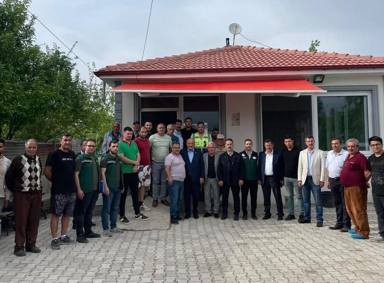 Erzincan Merkez köylerde devam toplulaştırma çalışmalarını inceleyen AK Parti Erzincan