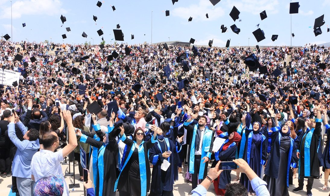 Erzincan Binali Yıldırım Üniversitesi (EBYÜ) 2023-2024 eğitim öğretim yılında fakülte,