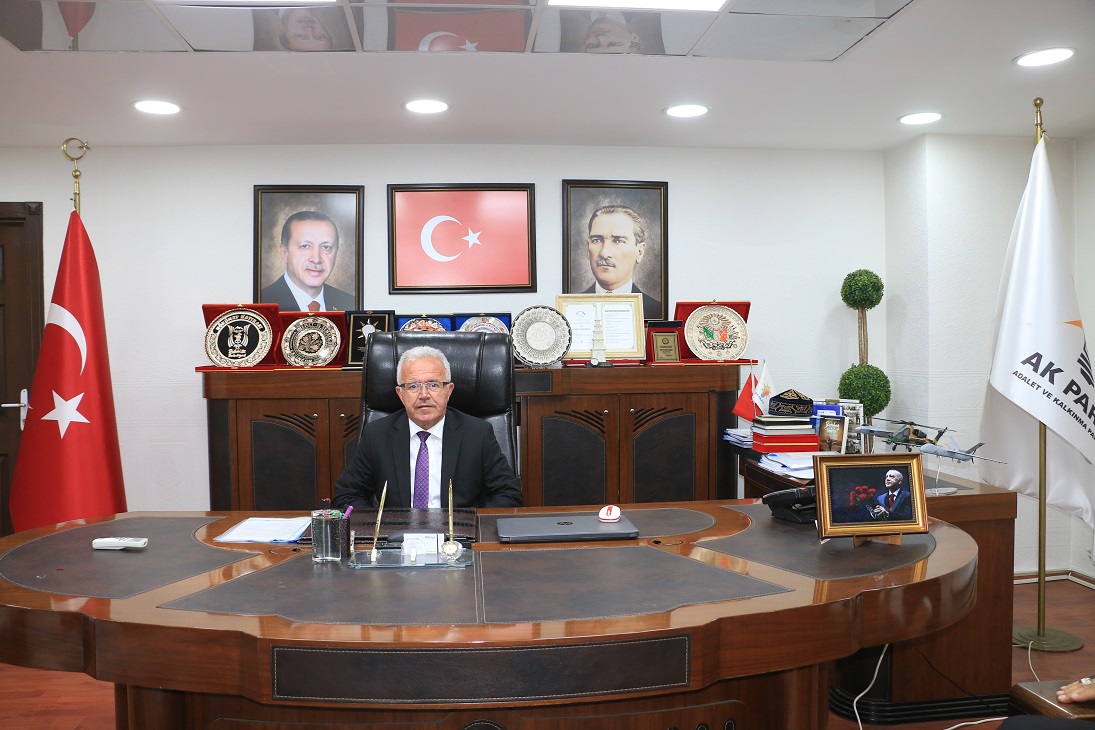 AK Parti Erzincan İl Başkanı Çetin Özyurt, 1 Mayıs Emek