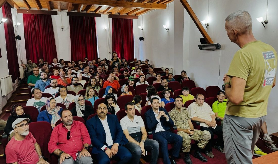 Dünyanın en yüksek 7 dağına birden çıkmış, dünyada 8000 metre