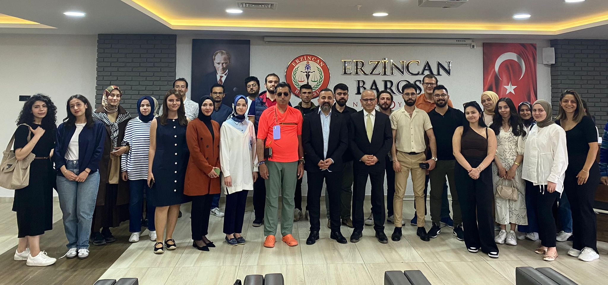 Erzincan Barosu ev sahipliğinde "Ceza Muhakemesinde soruşturma aşaması, etkin müdafilik-vekillik"