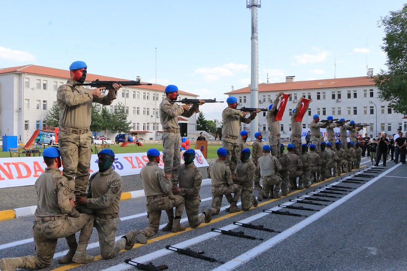 Erzincan Jandarma Komutanlığı 185. Kuruluş yıldönümü vesilesiyle İl Jandarma Komutanlığında