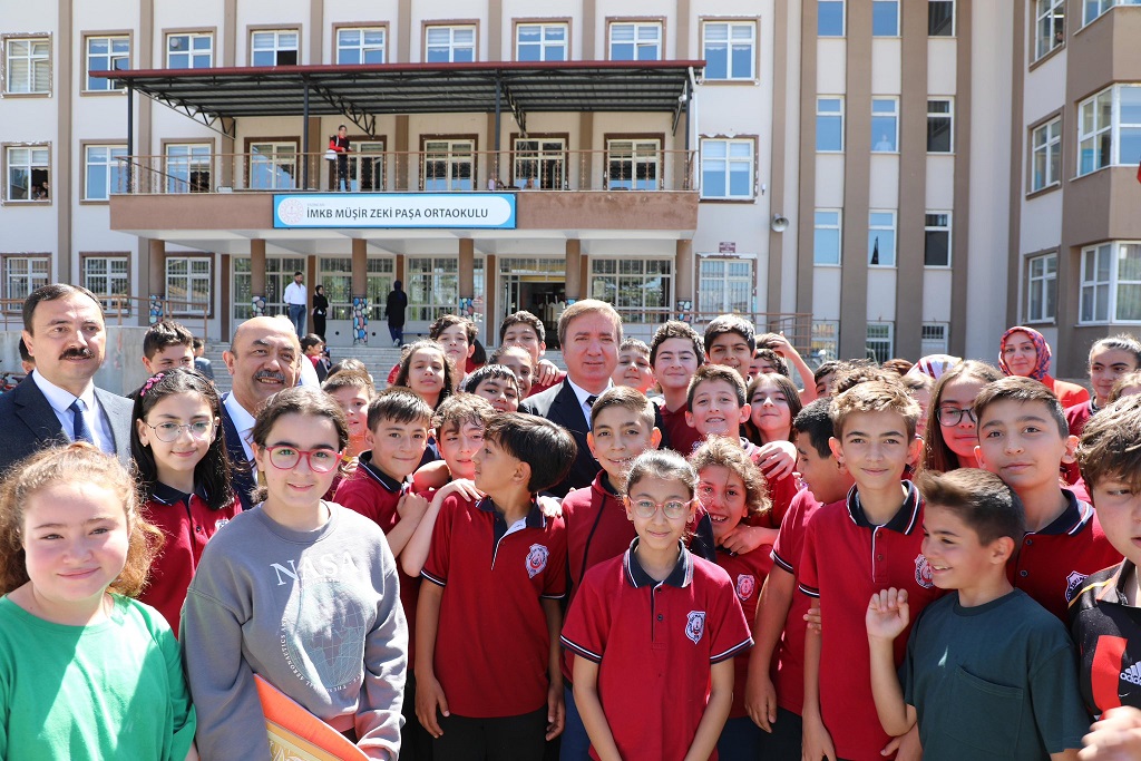 Erzincan Valisi Hamza Aydoğdu, Sosyal Medya hesabından yaptığı açıklamasında LGS