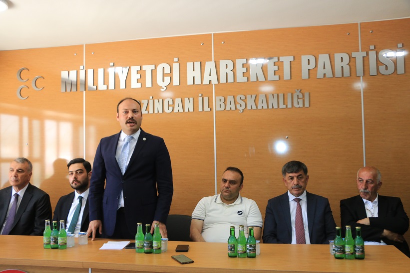 Milliyetçi Hareket Partisi İl teşkilatı tarafından düzenlenen bayramlaşma programı yoğun