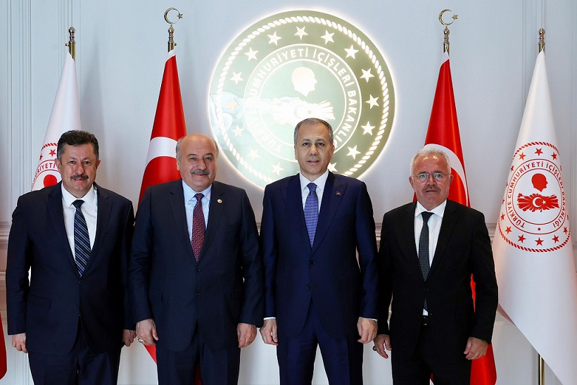 AK Parti Erzincan Milletvekili Süleyman Karaman, İl Başkanı Çetin Özyurt