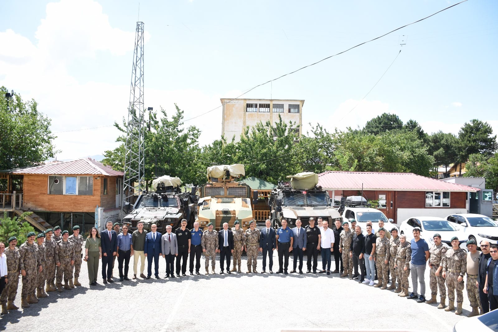 Erzincan İl Emniyet Müdürlüğü Özel Harekât Şube Müdürlüğü kadrosunda görevli