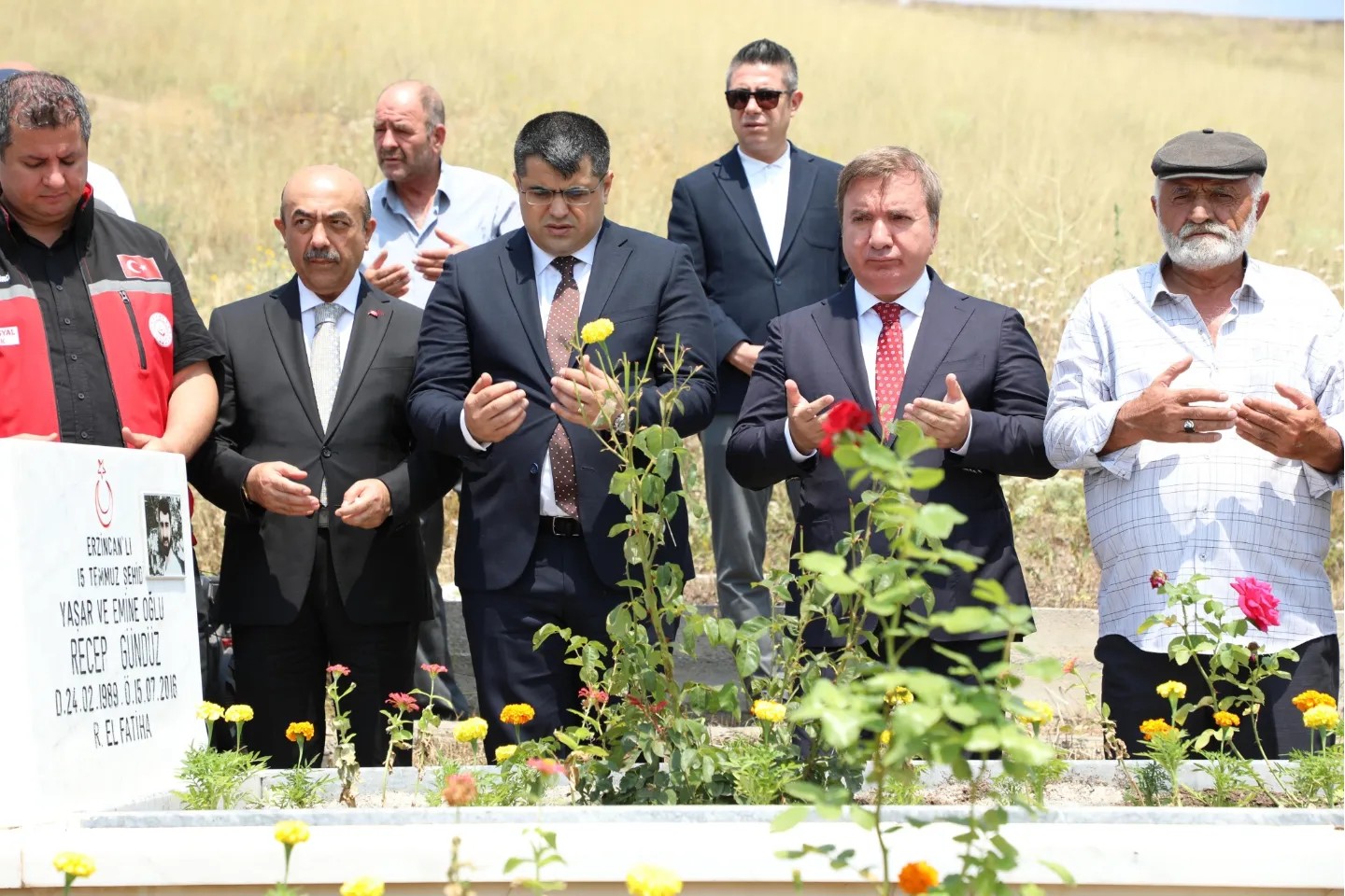 15 Temmuz gecesi FETÖ mensubu hainler tarafından Şehitler Köprüsü'nde şehit