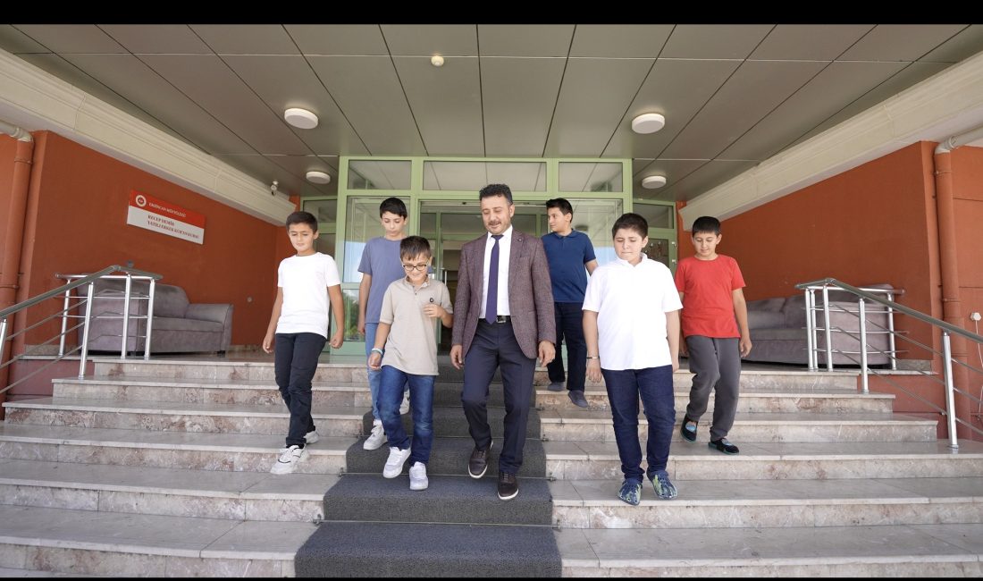 Erzincan il Müftülüğü Recep Demir Yatılı Kur'an Kursu büyük bir