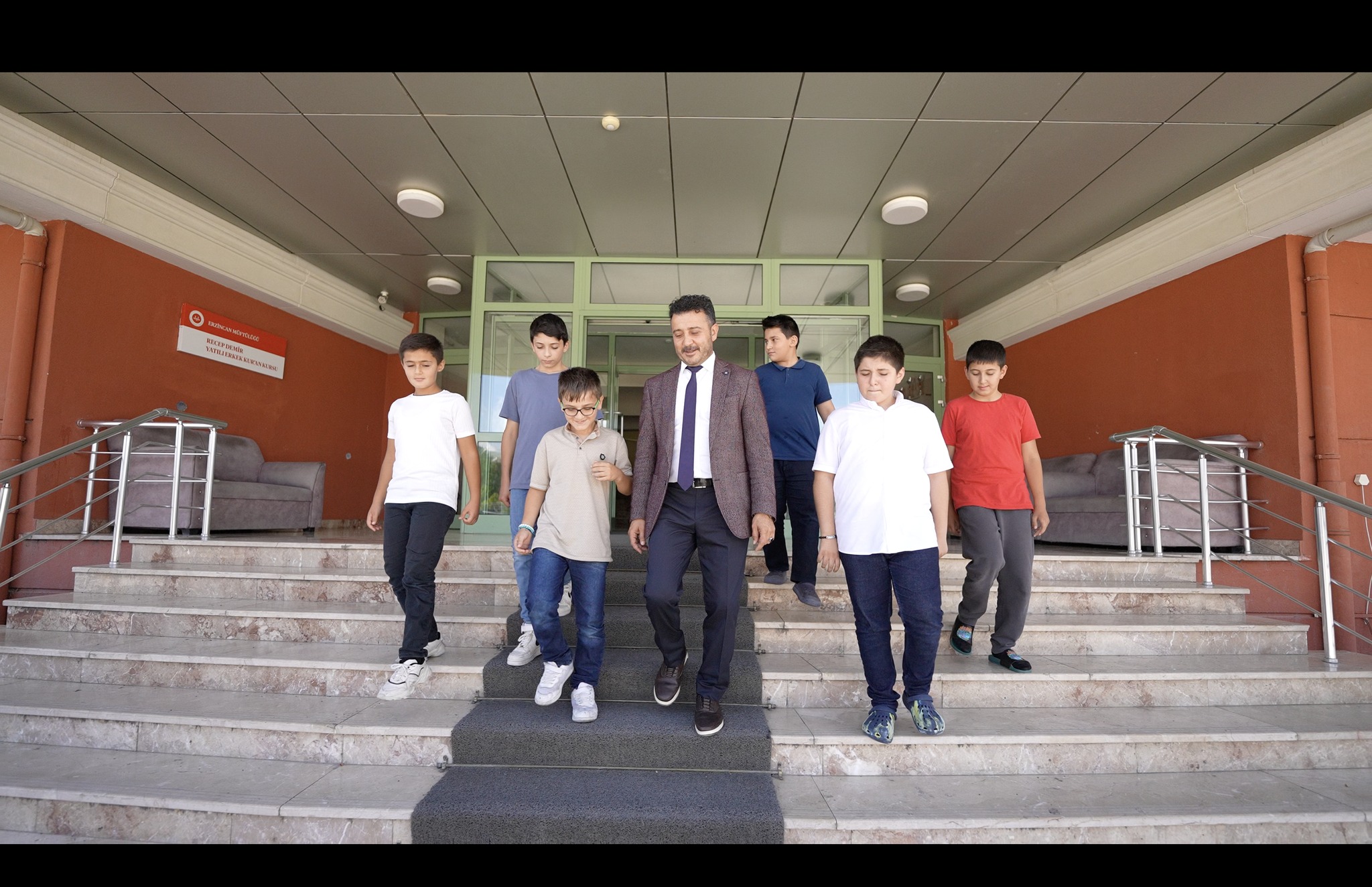 Erzincan il Müftülüğü Recep Demir Yatılı Kur'an Kursu büyük bir